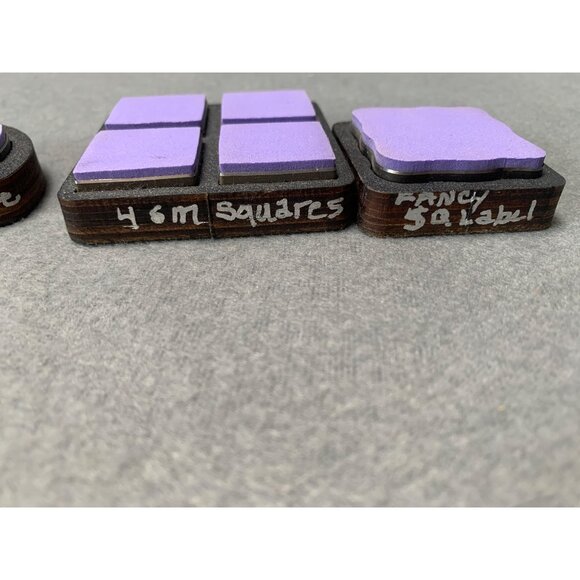 Sizzix Movers & Shapers Repositionable Magnetic Dies Squares Daisy & Fancy Label - Picture 3 of 8